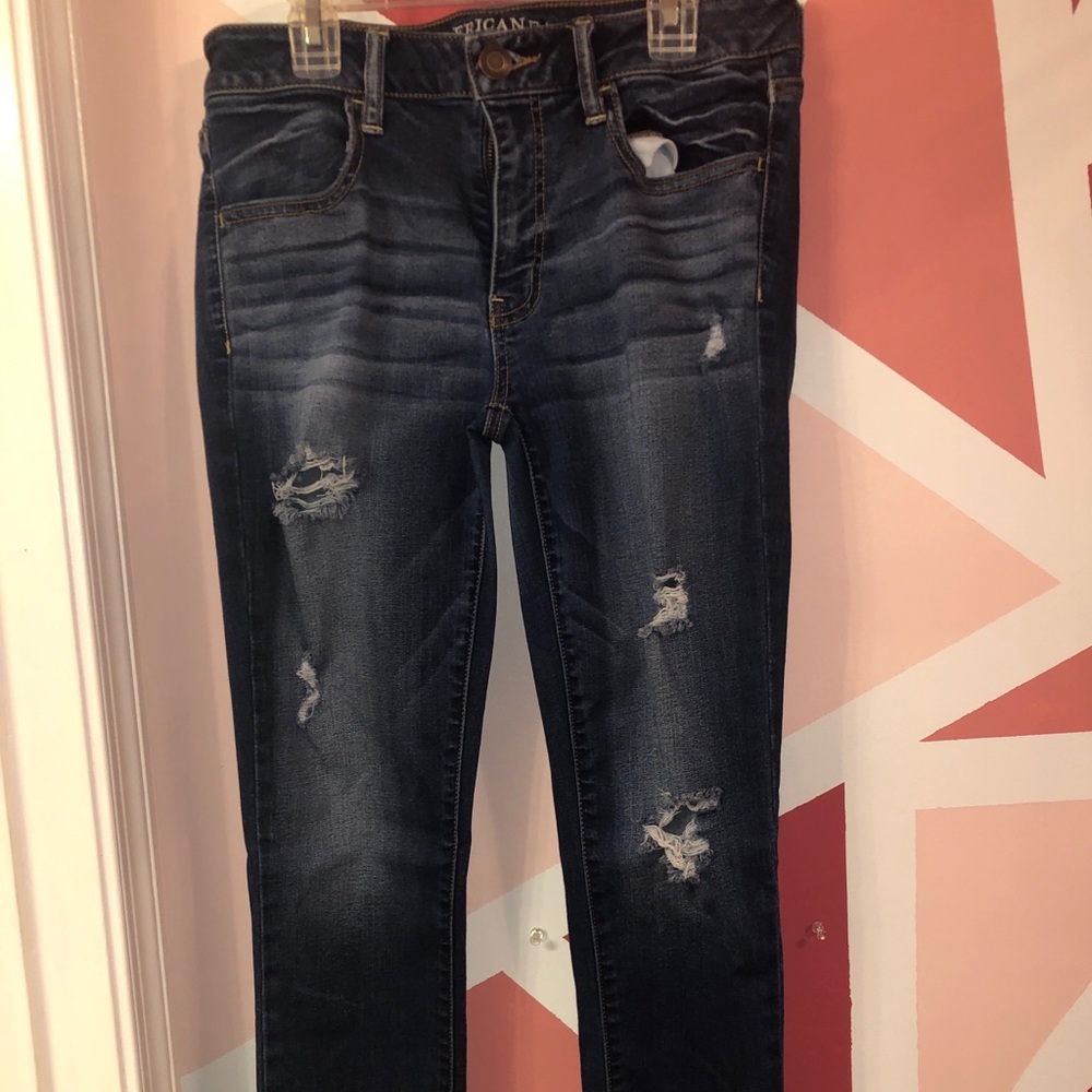 Ripped skinny jeans